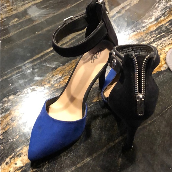 Heels - Picture 2 of 4